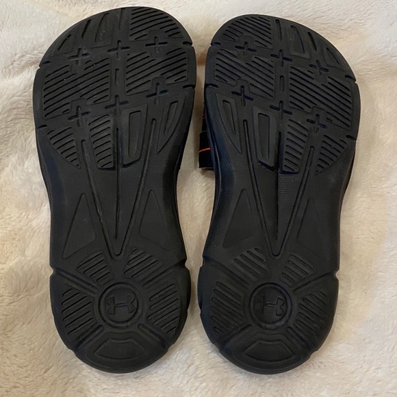 Under Armour UA Ignite VIII Memory Foam Sandals Slides Size 2Y Youth Kids VGC - Picture 8 of 9